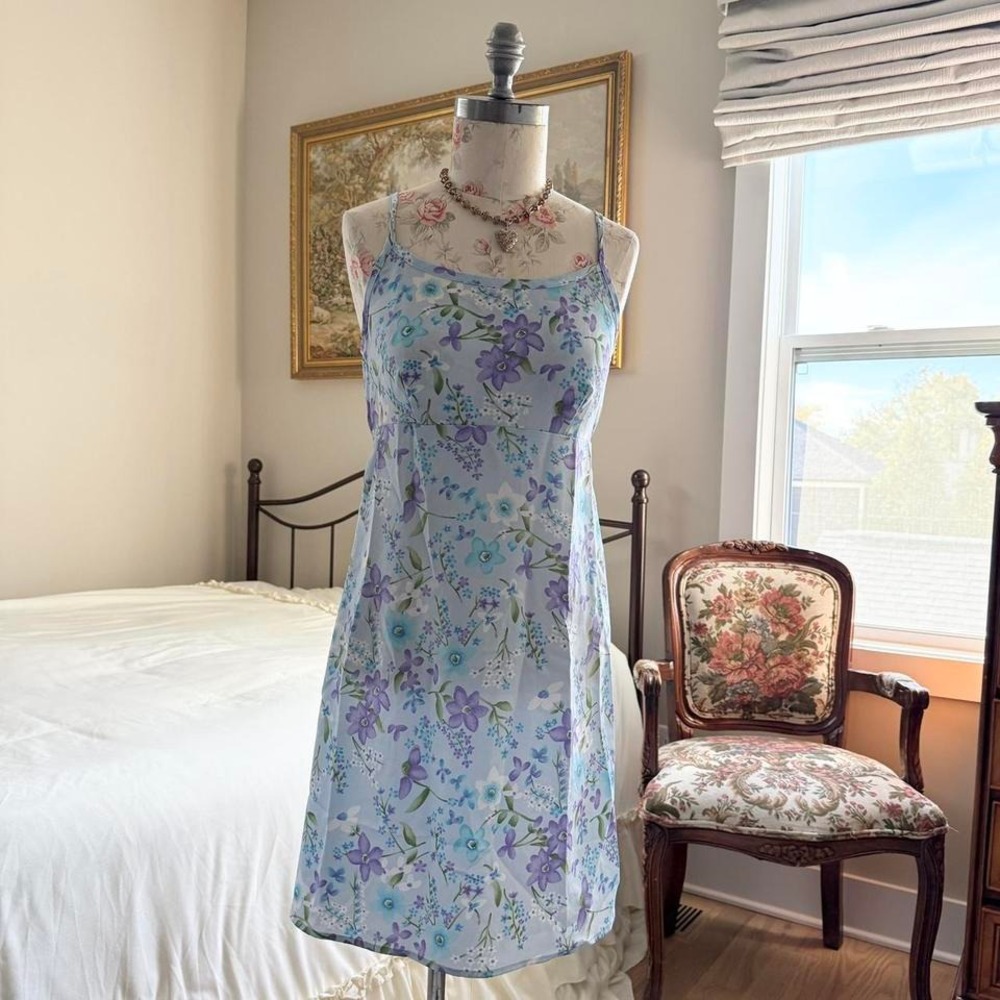 no boundaries light blue floral slip dress size medium‎